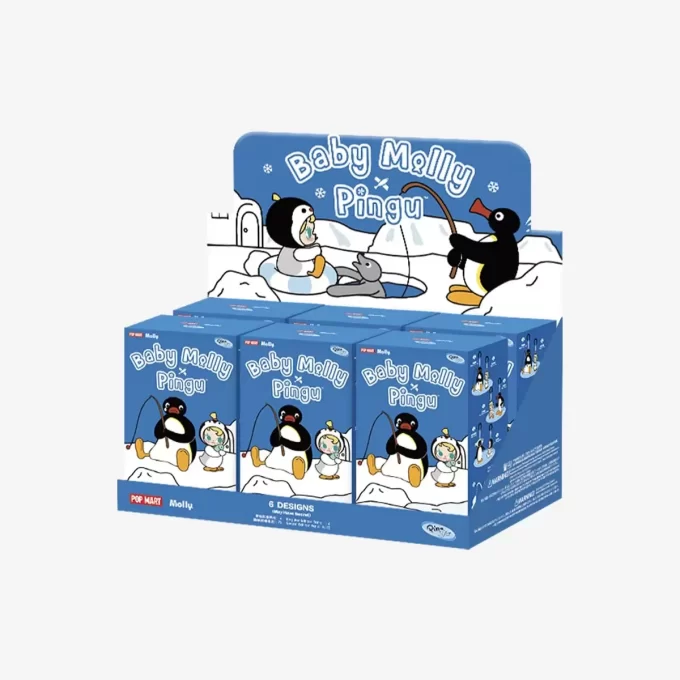 Baby Molly × Pingu Seria Happy Fishing – Cutie de vinil cu pandantiv de pluș Baby Molly × Pingu Seria Happy Fishing – Cutie de vinil cu pandantiv de pluș