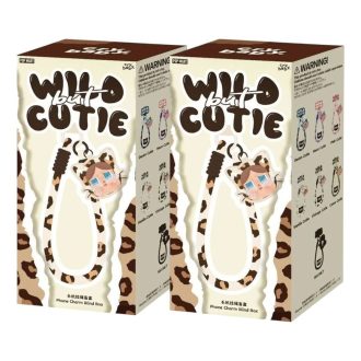 Carcasă sigilată pentru pandantiv de telefon Crybaby Wild but Cutie (2 cutii blind)