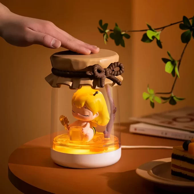 Figurină luminoasă HONEY BEEDY în formă de borcan