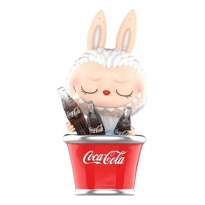 Figurină Pop Mart x Coca-Cola Monștrii Labubu „Timpul este să ne răcorim”