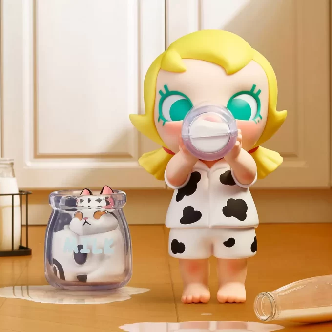 Figurine din seria Baby Molly și Baby Tabby