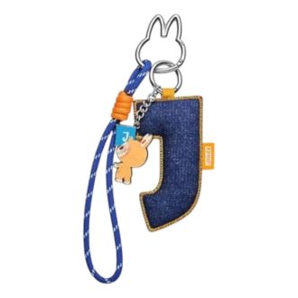 Pin Labubu pentru pandantiv scrisoare de dragoste „J”