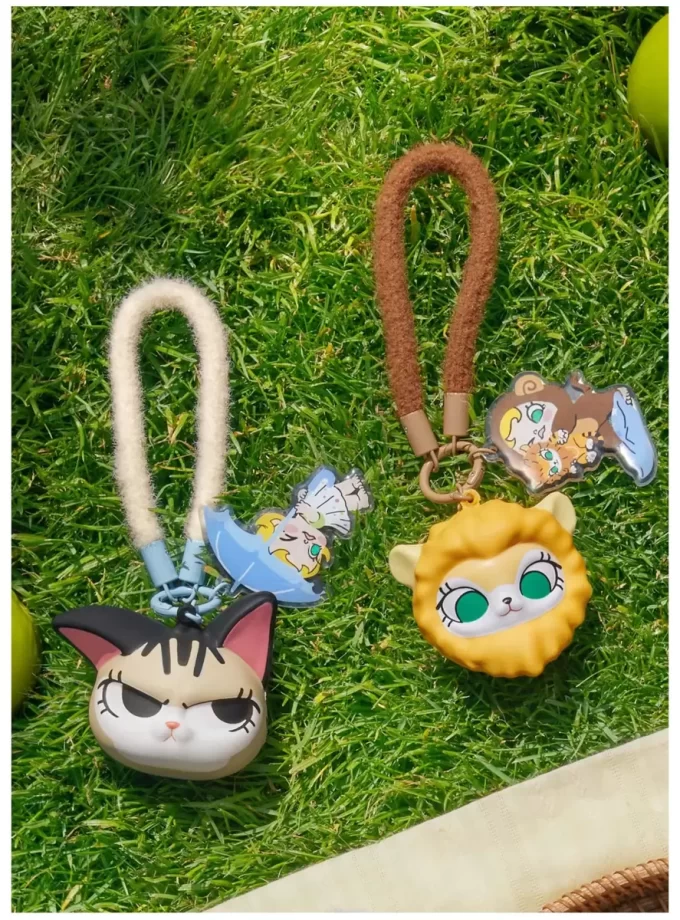 Seria Baby Molly și Baby Tabby – Cutie cu pandantiv Pinch pentru jaluzele Seria Baby Molly și Baby Tabby – Cutie cu pandantiv Pinch pentru jaluzele
