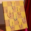 Seria MONȘTRILOR Let’s Checkmate – Cutie cu pandantiv